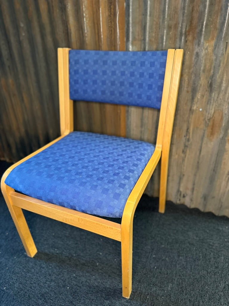 Konferencestol I Blåt Betræk - A New Story