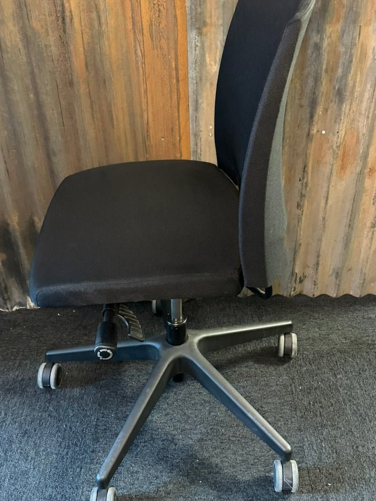 Rumas Backspot Comfort Kontorstol - A New Story