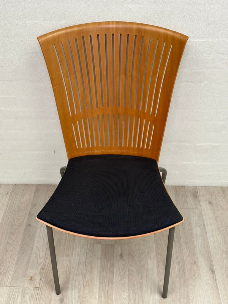 FORUDBESTILLING: Nanna Ditzel TUBA stole - A New Story