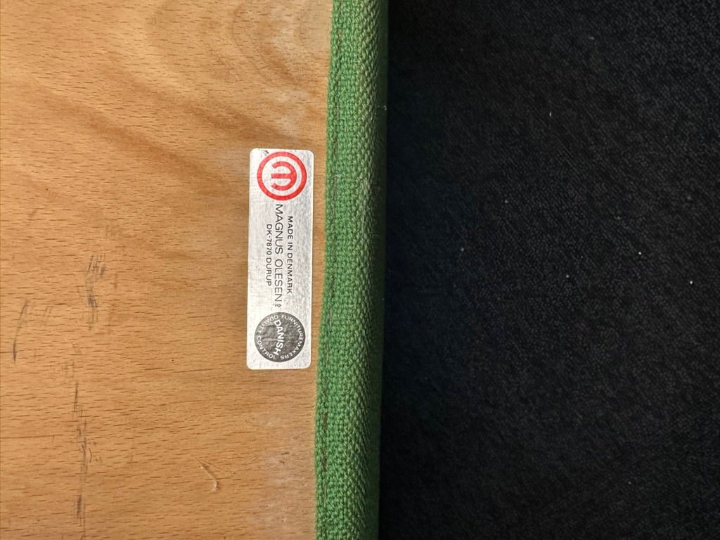 Magnus Olsen Armstol 6111 - A New Story