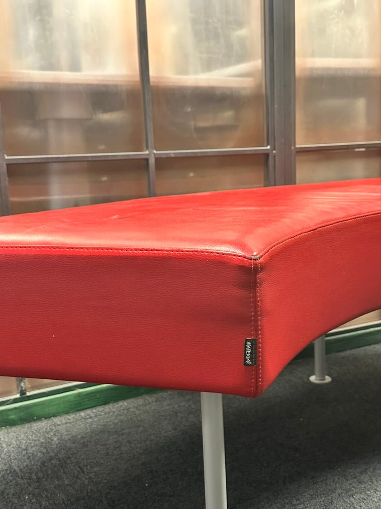 Materia Longo Bænk - A New Story